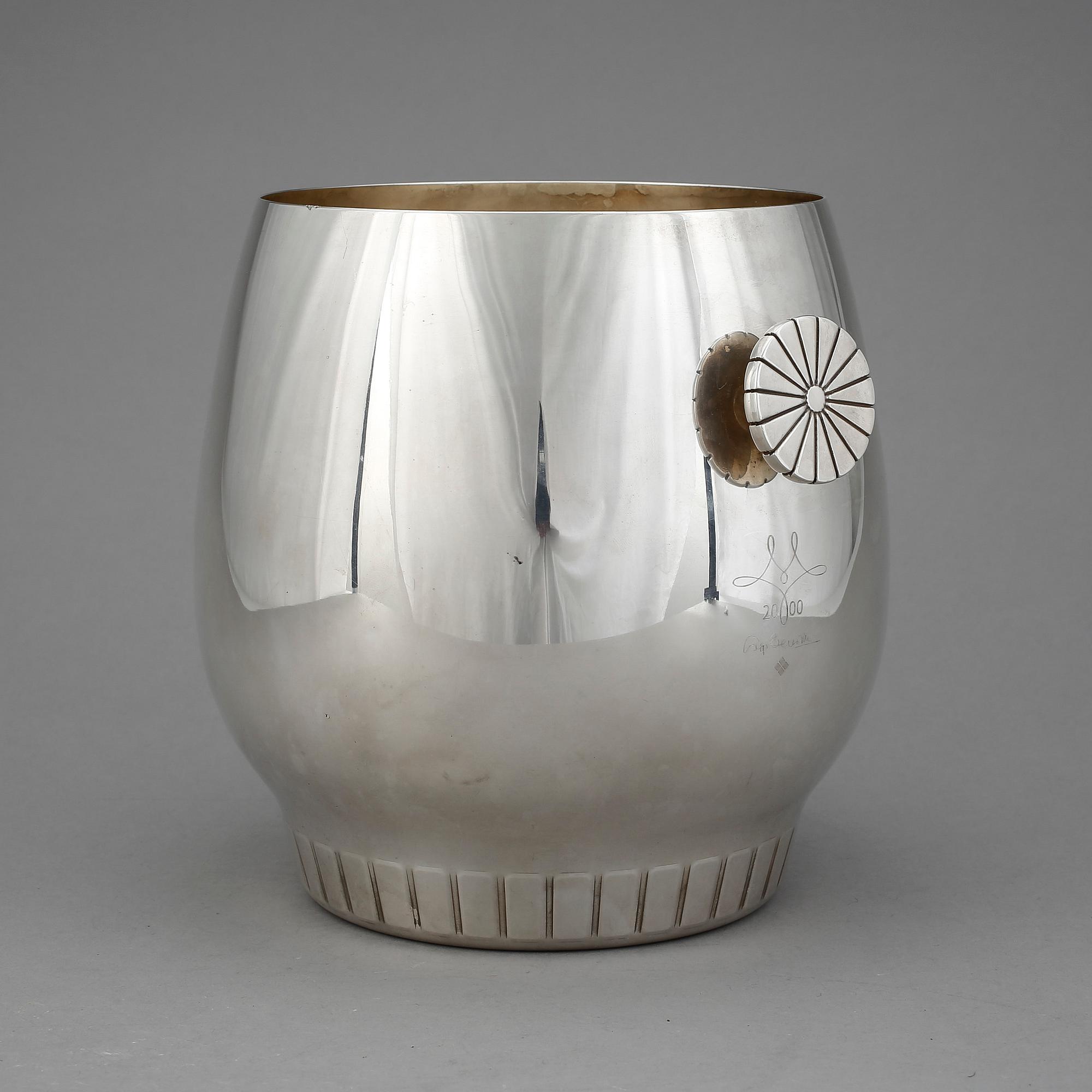 VINKYLARE, nysilver, Sigvard Bernadotte för Fyrklövern. Numrerad 865/2000.