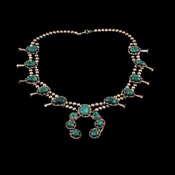 COLLIER, sterlingsilver samt krysokoll, Mexico. Vikt 130 g.
