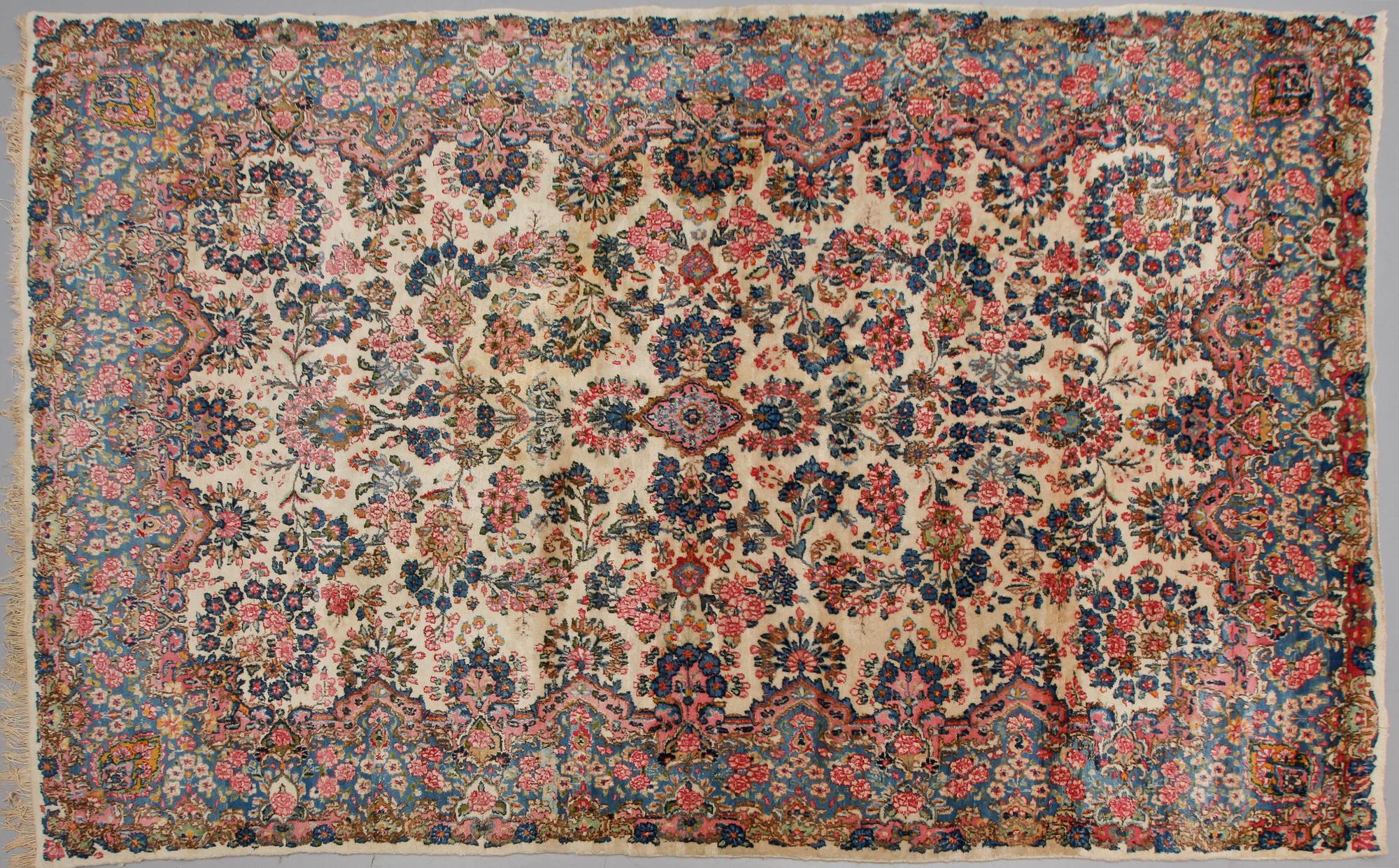 MATTA, Kirman, old, cm 328 x 212 m.