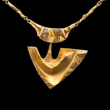 A BJÖRN WECKSTRÖM NECKLACE, "Ventura", facetted cirine, 14K gold. Lapponia 1988.