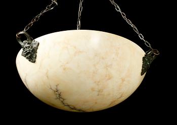 TAKAMPEL, alabaster, tidigt 1900-tal. H ca 75.