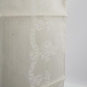 Napkins 12 pcs and 6 pcs damask early 20th century.