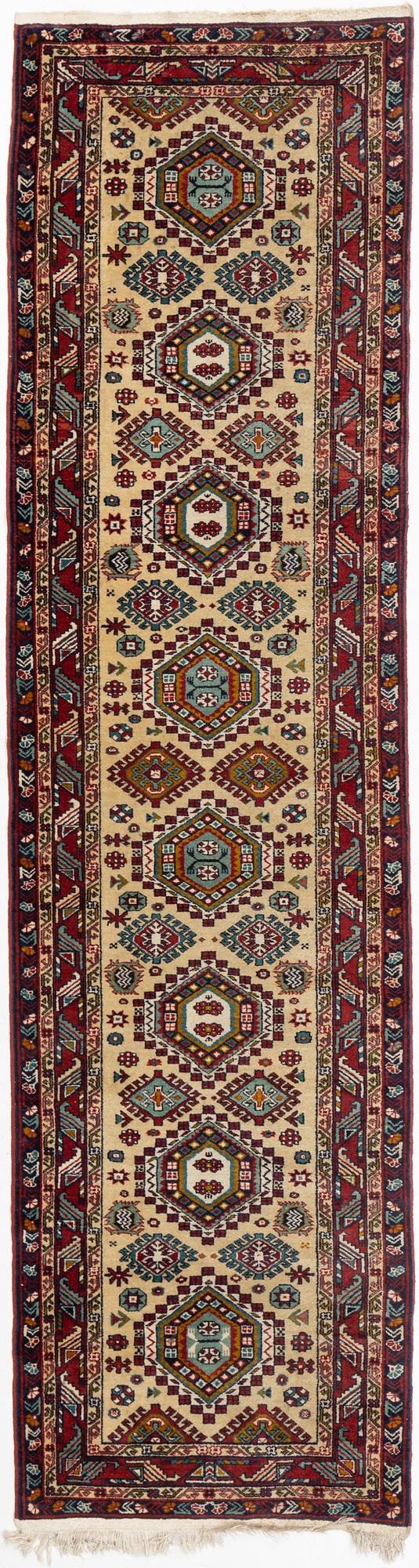 Gallry carpet, ca 310 x 83 cm.