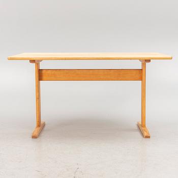 Yngve Ekström, A birch dining table, 'Björka', second half of the 20th century.