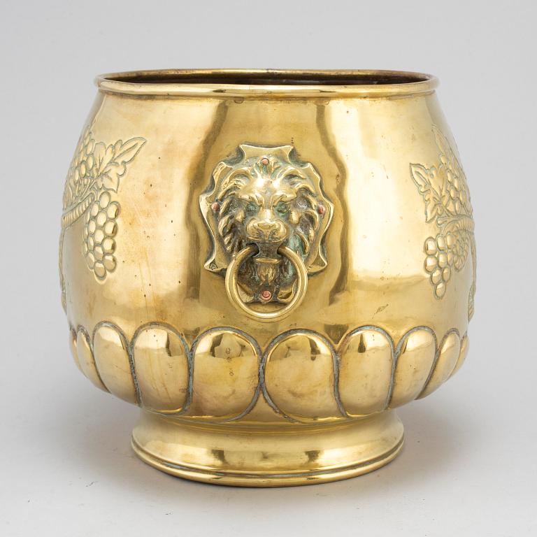 YTTERFODER, mässing, 1800-tal.