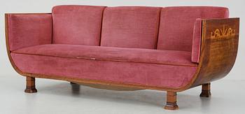 An Eric Chambert sofa/daybed, Chamberts Möbelfabrik, Norrköping 1930's.