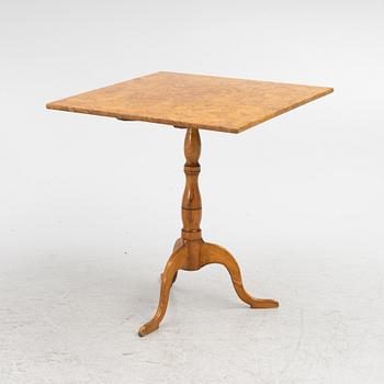 Drop-leaf table, 19th century.