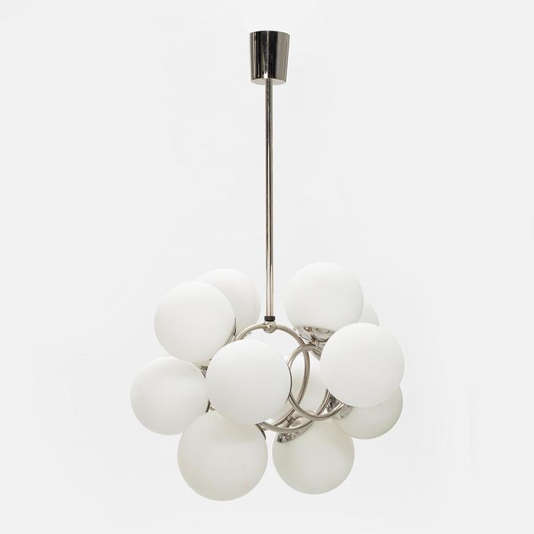 A sputnik model ceiling lamp from Kaiser Leuchten.