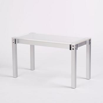 Fredrik Paulsen, a unique bench, "Bench One", JOY, 2024.