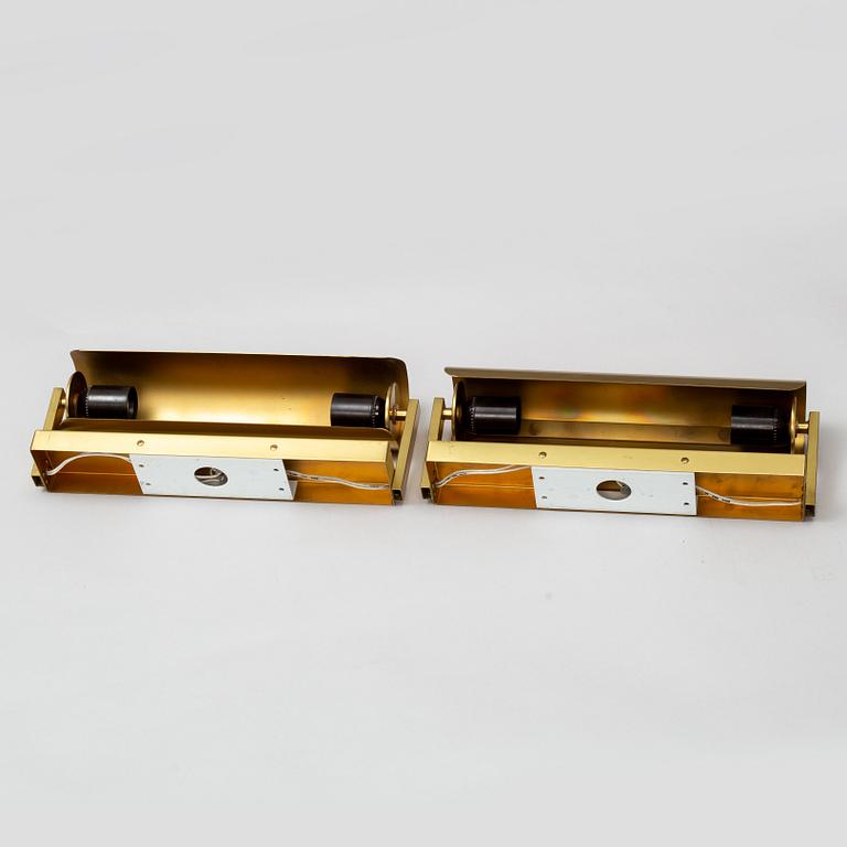 NORDISKA KOMPANIET, a pair of brass wall lights, second half of the 20th Century.