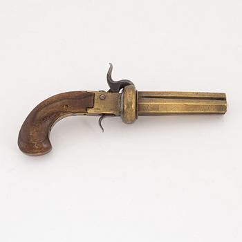 Slaglåsrevolver, av Johan Engholm (1820-1918).