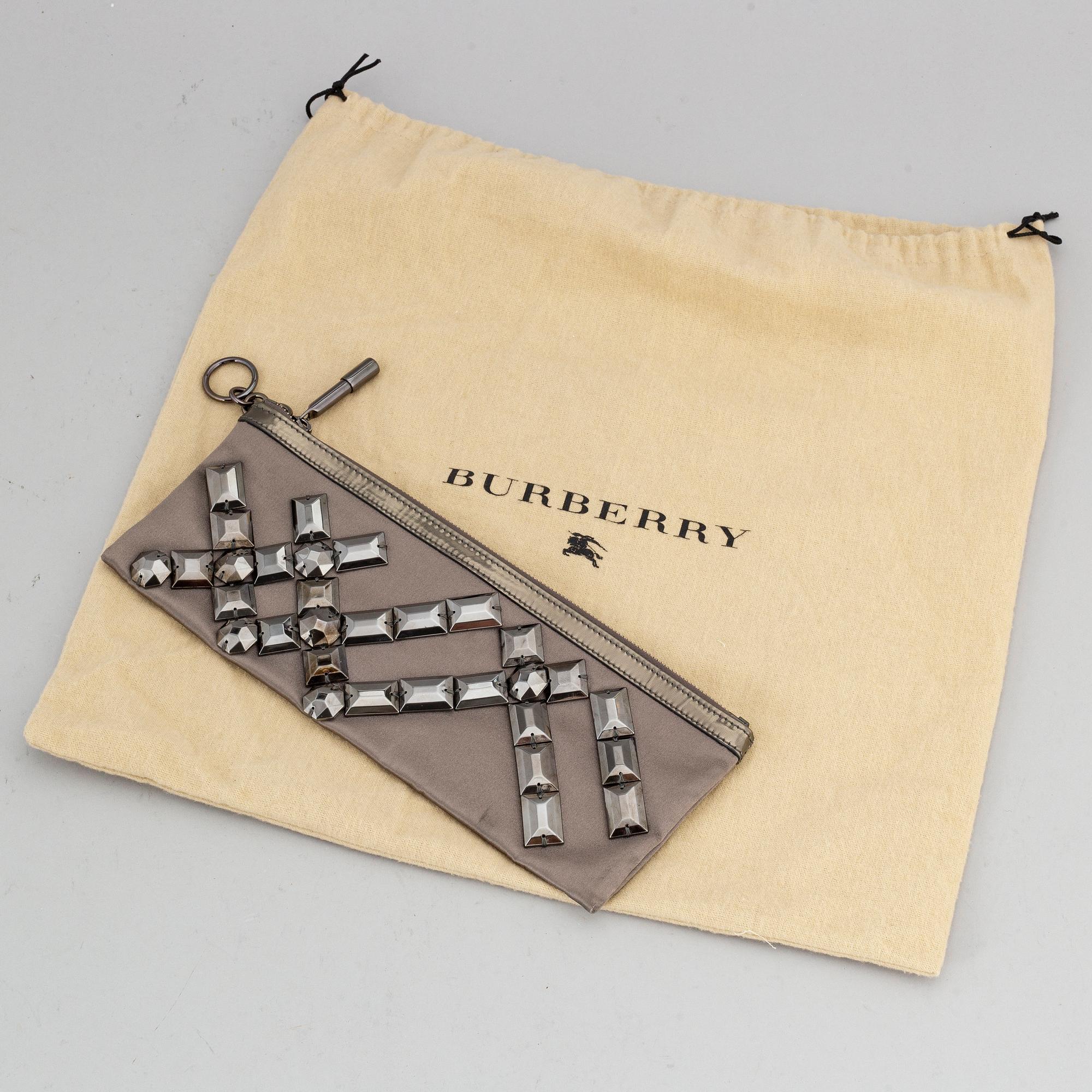 BURBERRY, clutch.