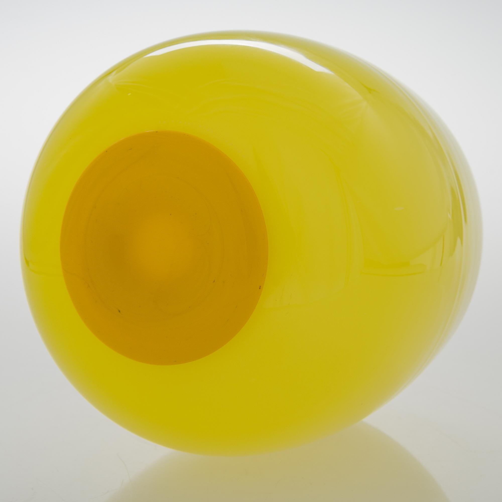 TIMO SARPANEVA, a bowl from Heal's series, signed Timo Sarpaneva, Iittala.