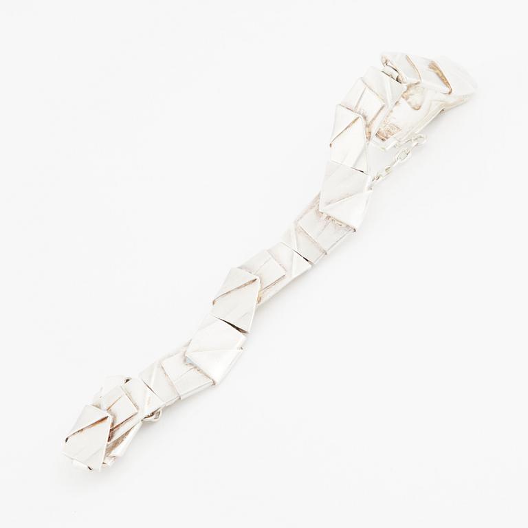 Zoltan Popovits, bracelet, "Origami",  sterling silver, Lapponia 2001.