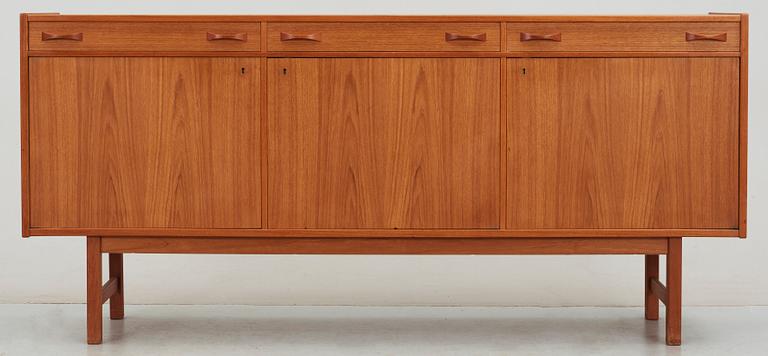 SIDEBOARD, Ulferts, modell 823 formgivare troligen Tage Olofsson. Sverige, 1950/60-tal.