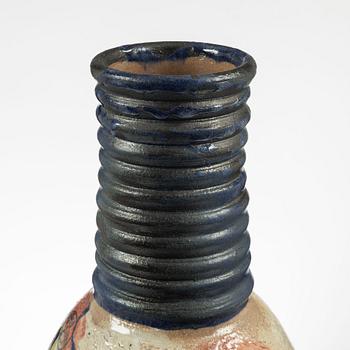 Marie Långhans, golvvas, stengods, egen ateljé 2018.