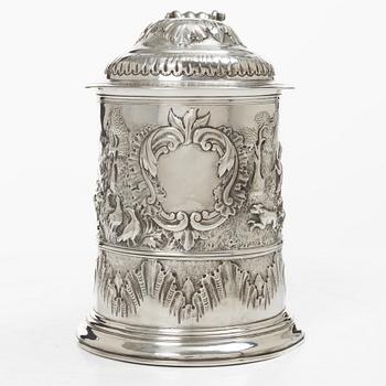 Richard Gosling, dryckeskanna, silver, London 1736.