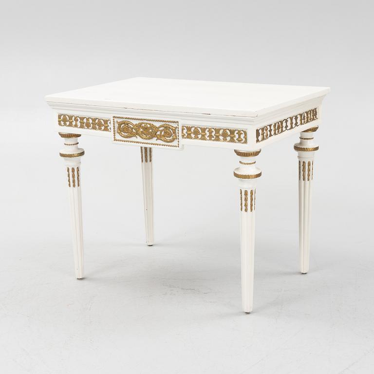 A late gustavian table in the manner of Pehr Ljung (1743-1819).