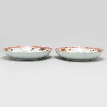 A pair of famille rose dishes, Qing dynasty, Yongzheng (1723-35).