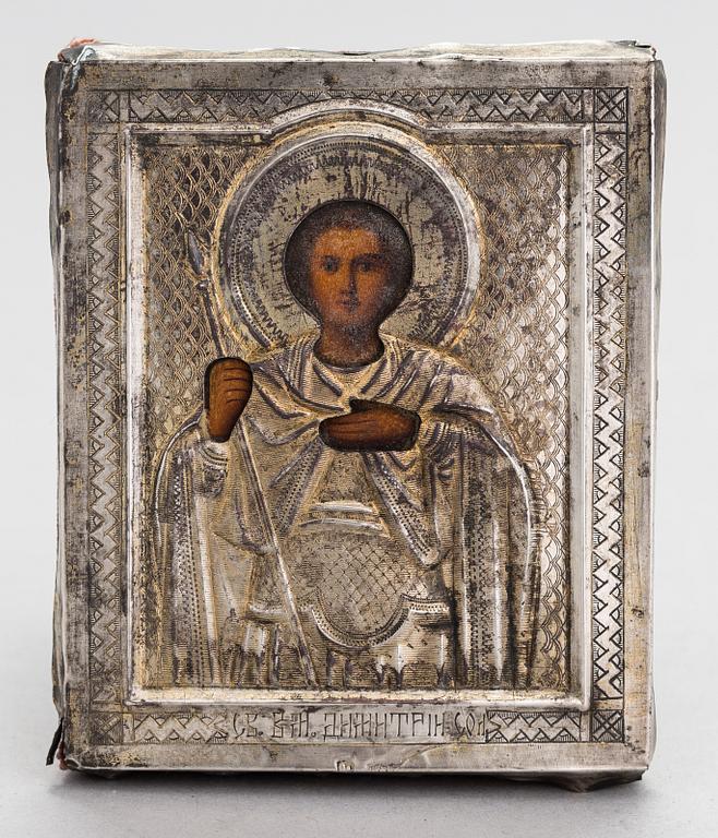 A Russian travel icon in a parcel-gilt silver risa, around year 1900.