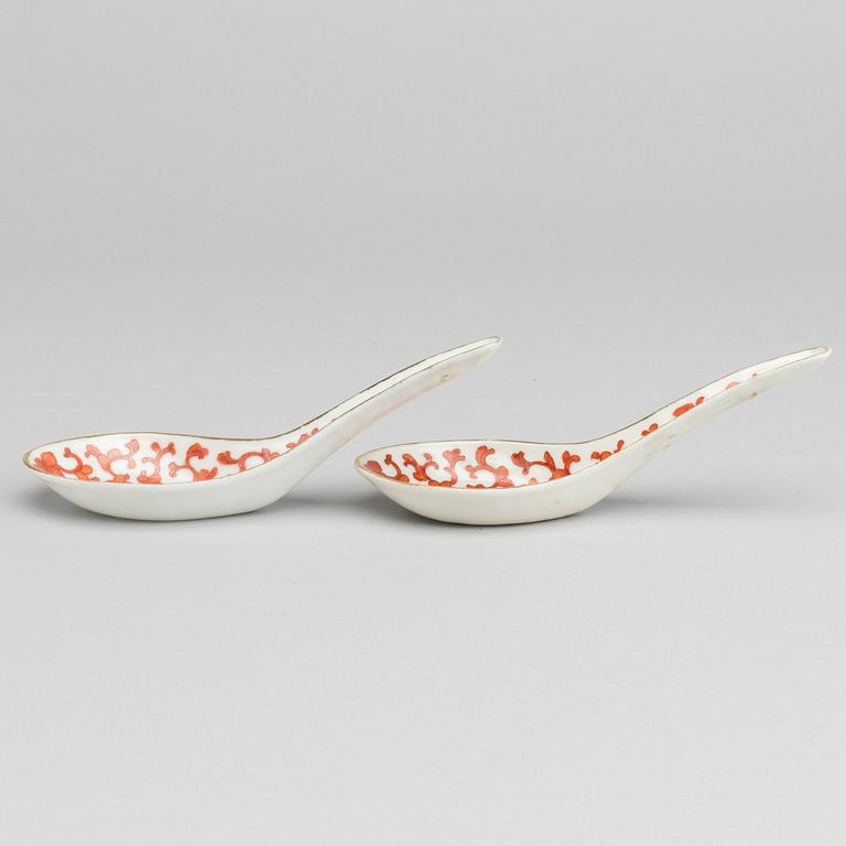 A set of 2 Chinese porcelain spoons later part of the 19th century.