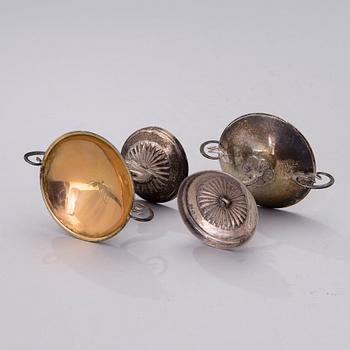 SALTKAR, ett par, silver, empire, Johan Tallberg (Lovisa 1807-1831). Vikt 192 g.