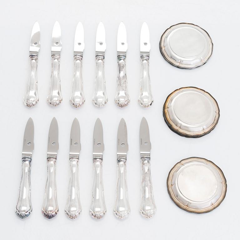 Crayfish knives, 12 pcs, silver, Chippendale, and glass coasters 12 pcs, silver, 2001 and 1929 respectively.