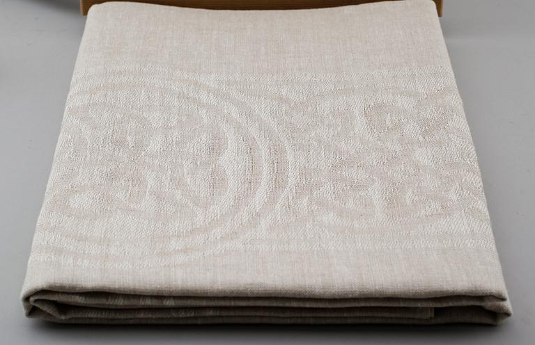 DUKAR, 2 st, linnedamast, "Dolmen", Fergusons Irish Linen. 137 x 229 cm.