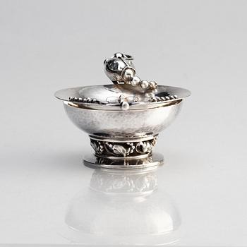 Georg Jensen, tesil med ställ, "Magnolia/Blossom", sterling silver, Köpenhamn 1933-44.