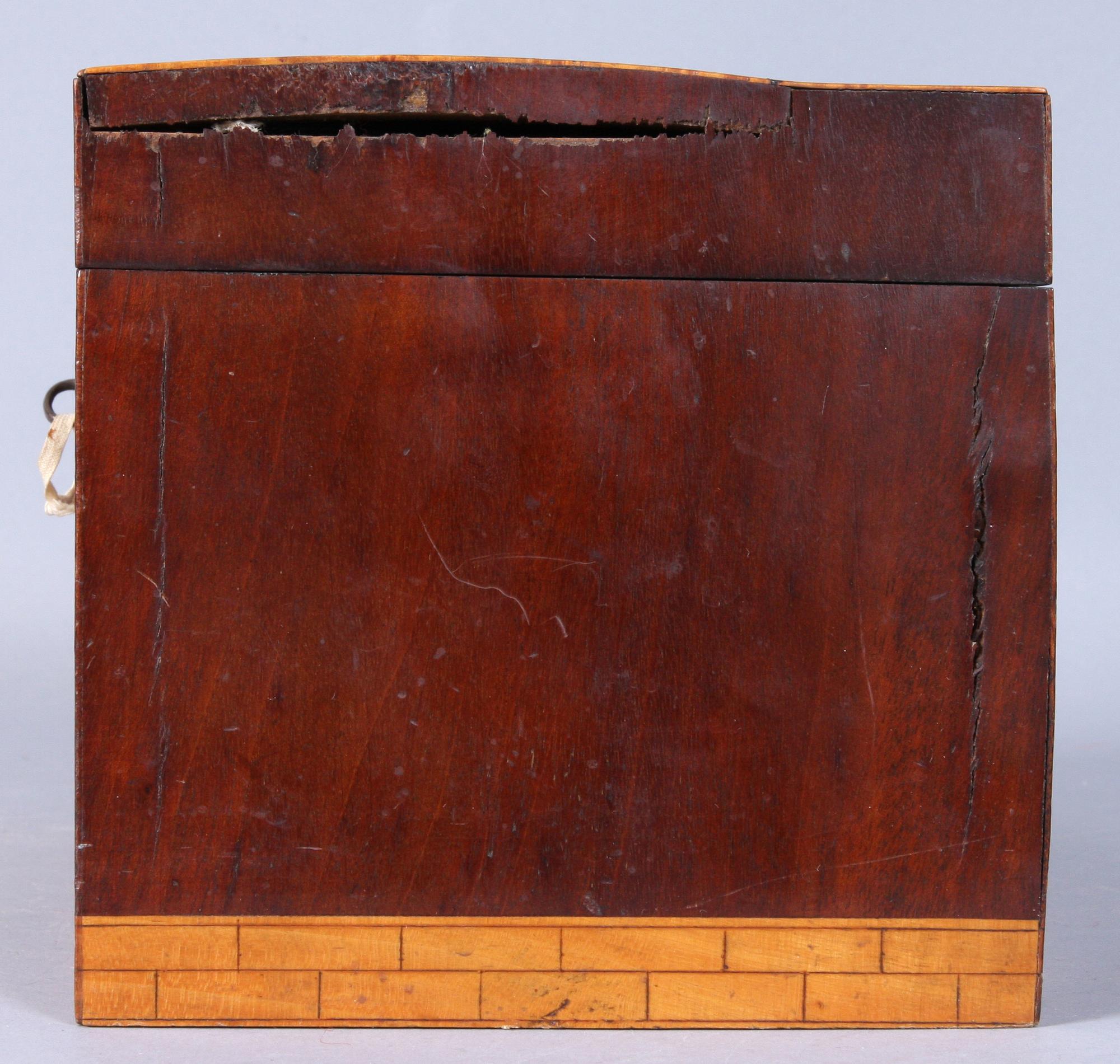 TEDOSOR, 2 st samt SCHATULL, 1800/1900-tal.