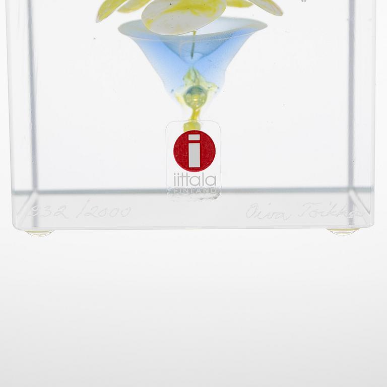 Oiva Toikka, vuosikuutio 2000, signeerattu Oiva Toikka Nuutajärvi 2000, 932/2000.