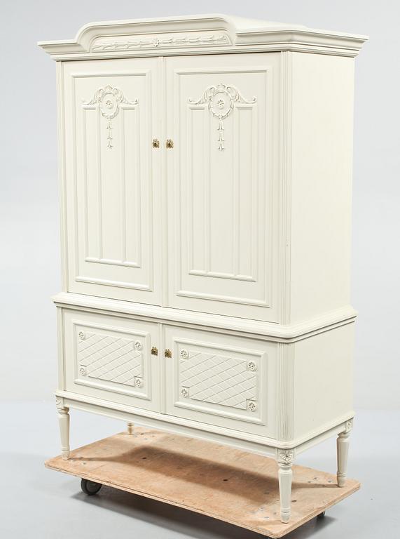 SKÅP, gustaviansk stil, 1900-talets andra hälft.