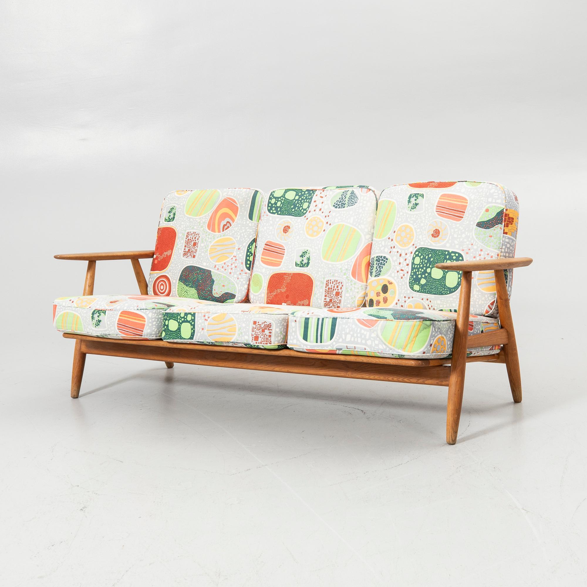 Hans J. Wegner, Sofa, “GE-240/3/Cigarren”, Getama, Gedsted, Denmark, 1960s.