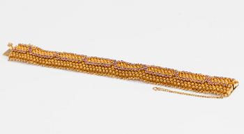 ARMBAND, 18K guld, rosa safirer ca 15.0 ct tot.