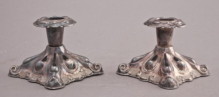 LJUSSTAKAR, ett par, silver, 1900-tal.