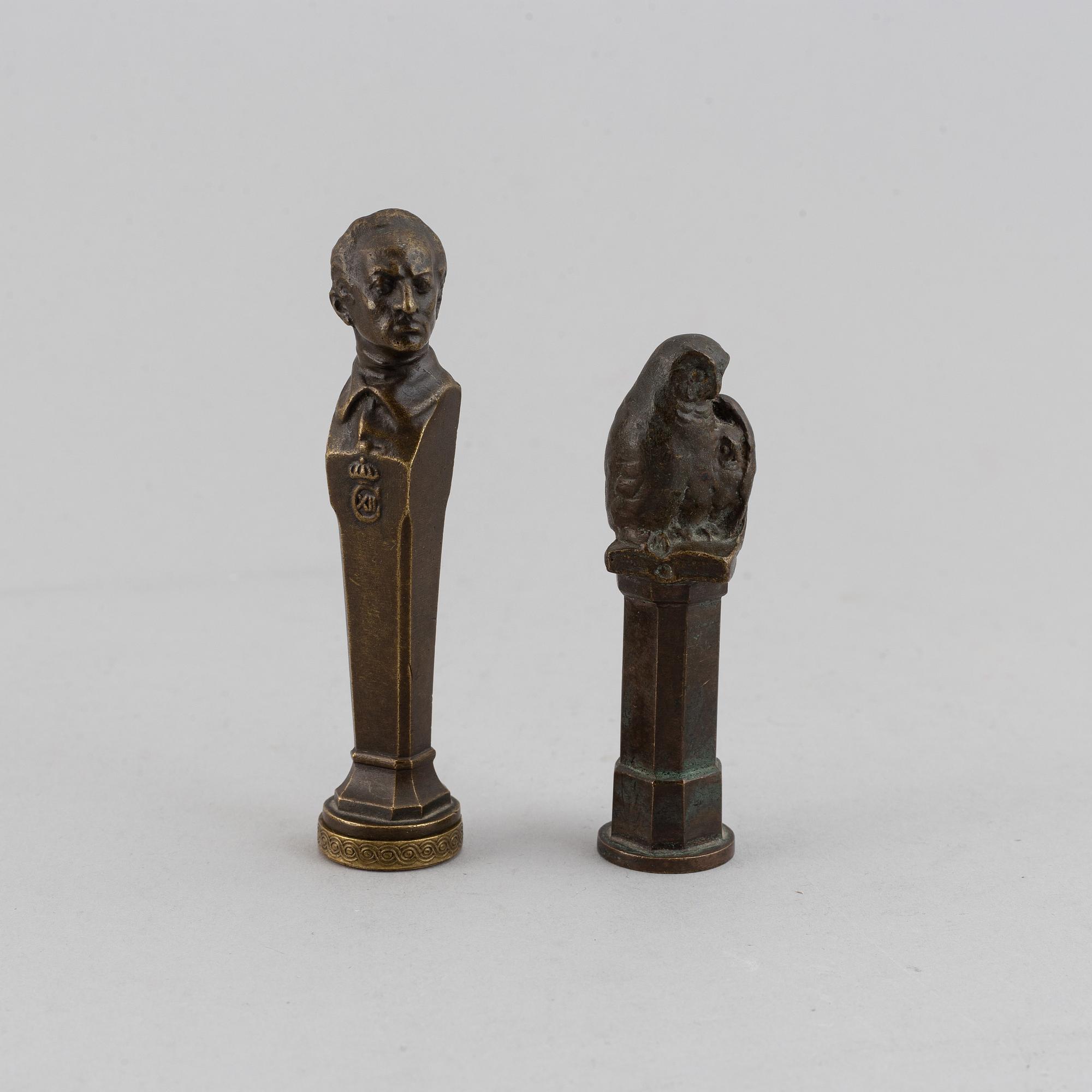 Seal stamp and a letter knife. Bronze 27 cm, 9.5 cm and 8.5 cm.
