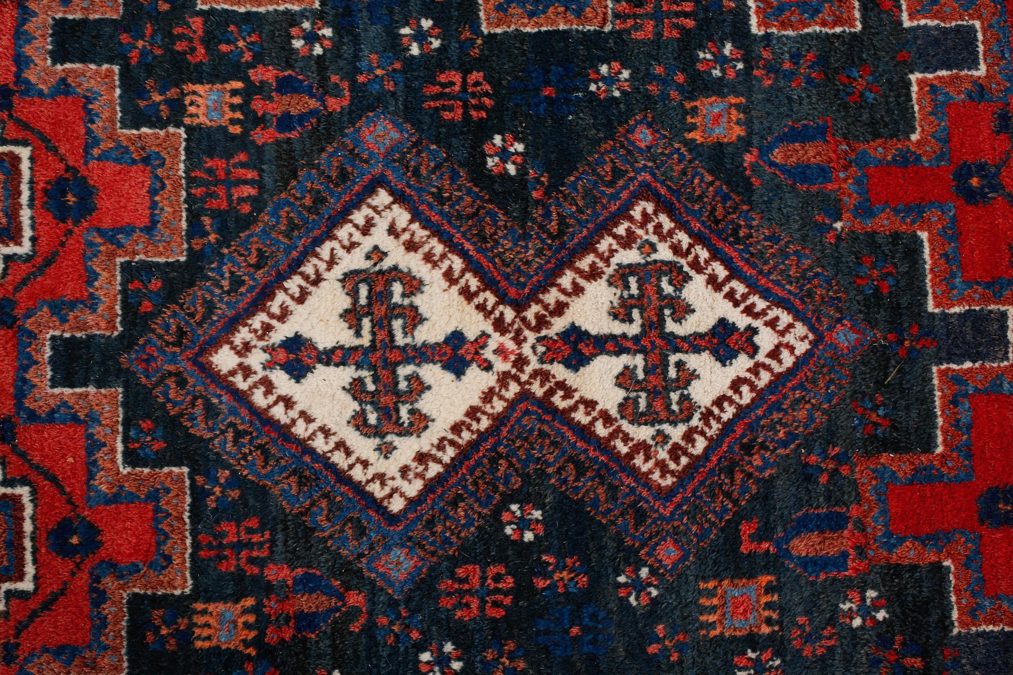 MATTA, Gashgai/ Kashgai, old, ca 170 x 137 cm.