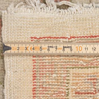 An antique Ushak carpet, West Anatolia, c. 486 x 391 cm.