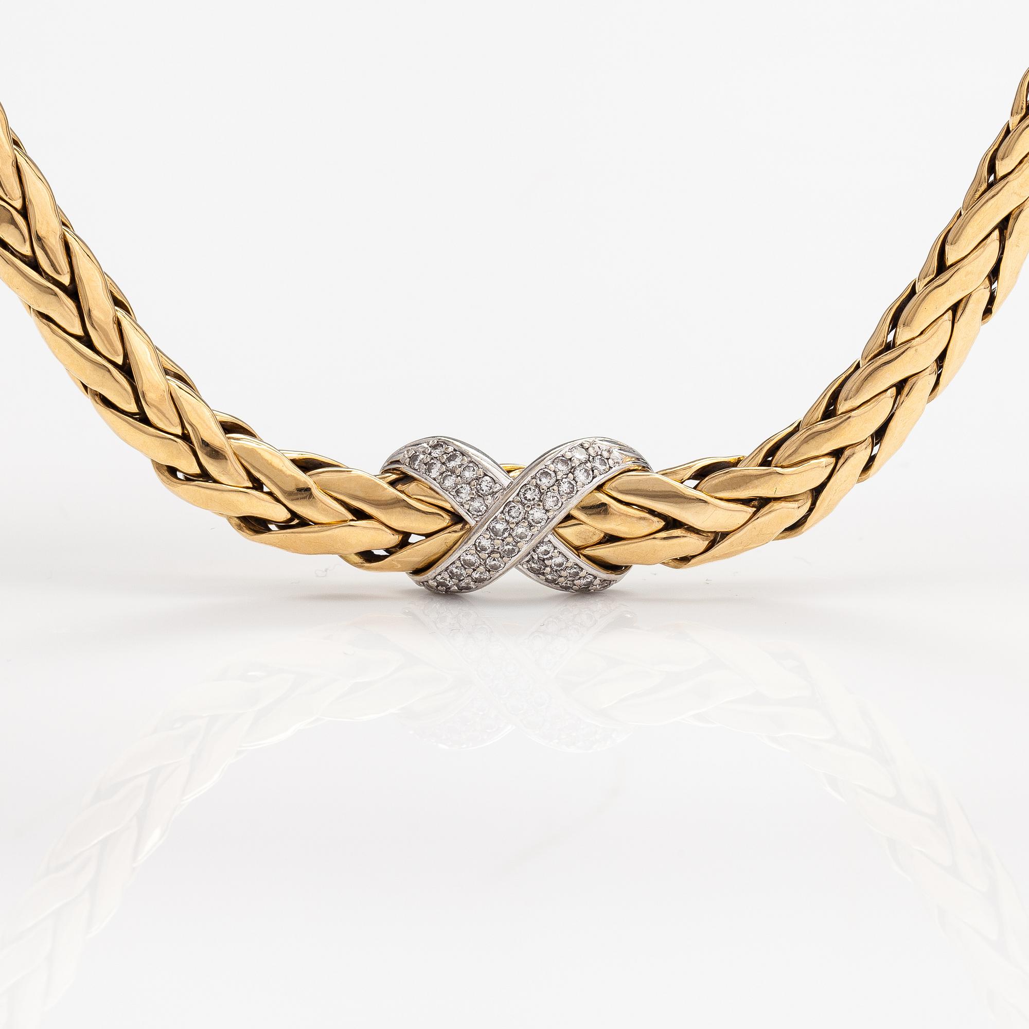 An 18K gold neckalce with ca. 0.80 ct of diamonds. TImanttiset, Helsinki.