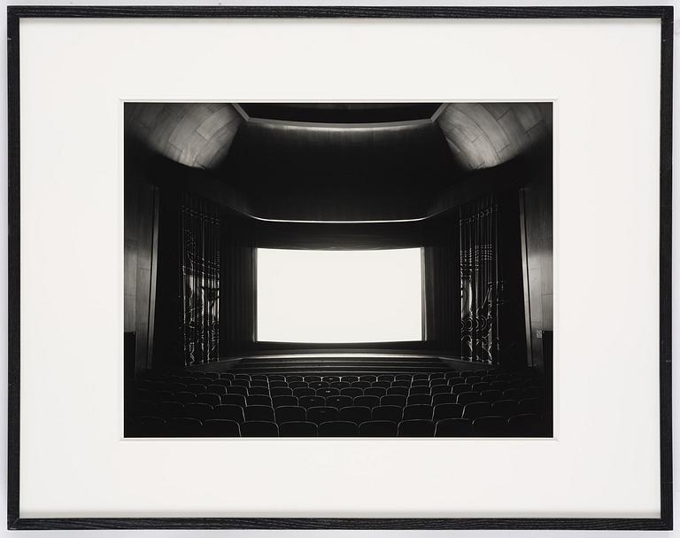 Hiroshi Sugimoto, "Draken, Göteborg", 2001.