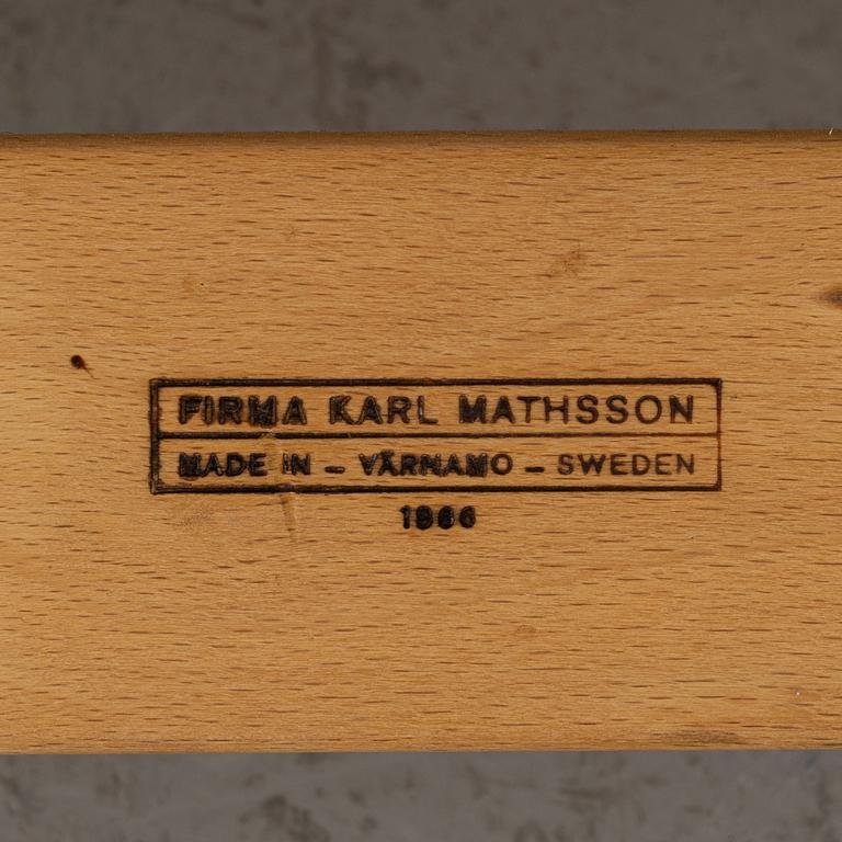 Bruno Mathsson, fåtölj med fotpall, "Pernilla",Firma Karl Mathsson, Värnamo, 1966.