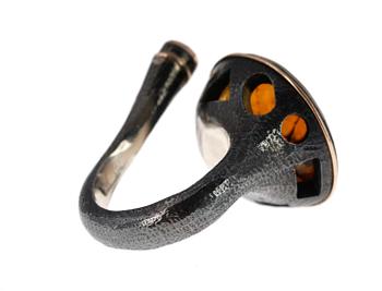 RING, silver and 14k gold with citrin and rose cut diamond.