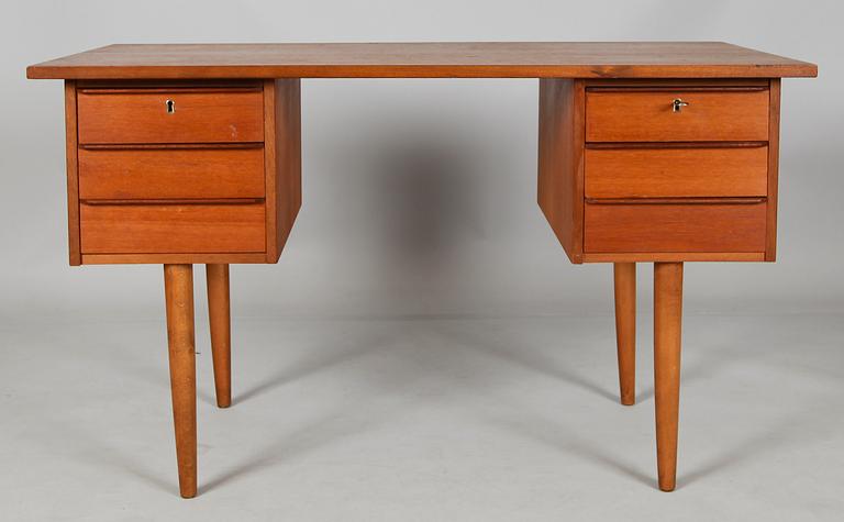 SKRIVBORD, Danmark, 1900-talets mitt.