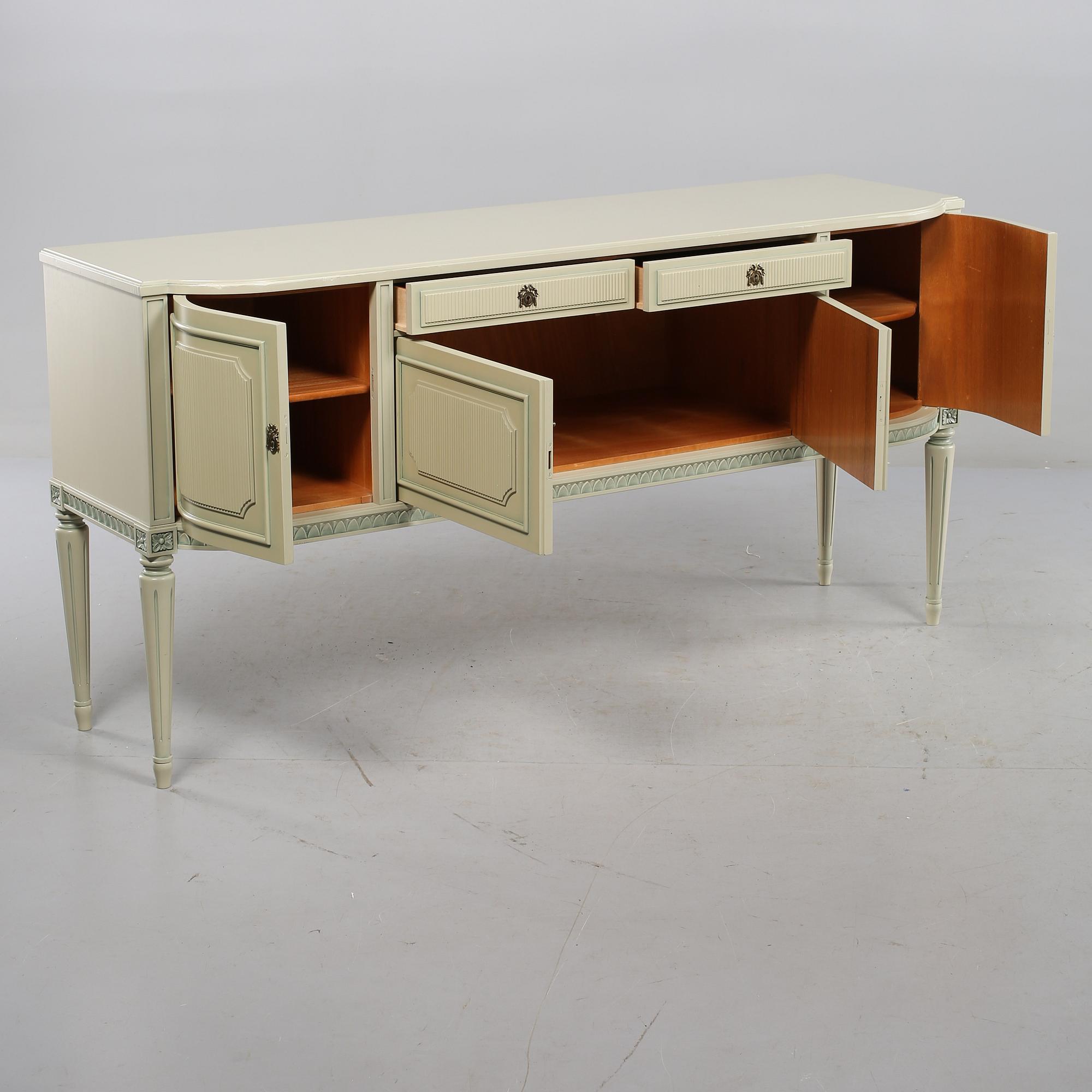 SIDEBOARD, gustaviansk stil, 1900-talets andra hälft.