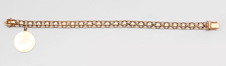 ARMBAND, 18K guld, svenska stämplar, 1968. Vikt ca 15 g.