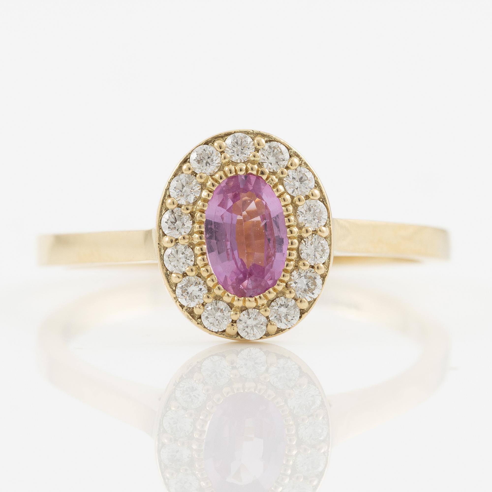 Ring, carved, 14K gold with pink sapphire and brilliant-cut diamonds.