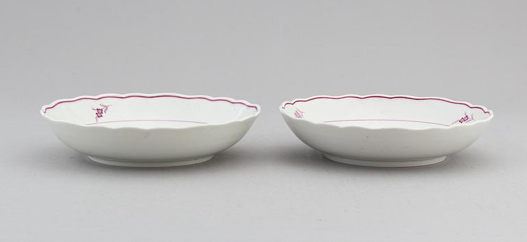 A pair of porcelain serving dishes, Meissen, 20th centuryl.