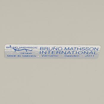 Bruno Mathsson, Side table, "MI 1150", Bruno Mathsson International, Värnamo 2011.