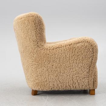 Lounge chair, Swedish Modern, first half of the 20th century.