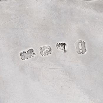 SALVER, silver, rokoko, 1744-45. Totalvikt ca 507 gram.